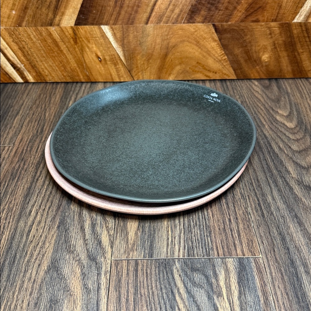 Costa Nova Salad/ Dessert Plates Set of two
